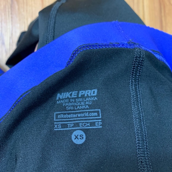 Nike Pro Black & Blue Hypercool Flash Capri Leggings - Picture 7 of 13